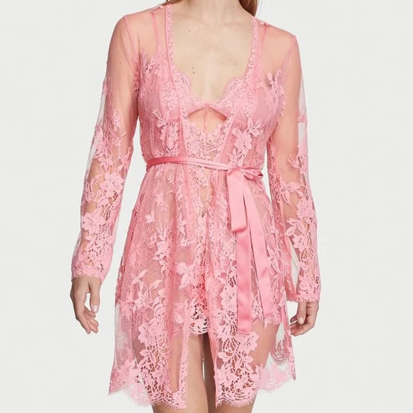 VICTORIA'S SECRET Sheer Lace Robe - Pink Roses - XS/S
